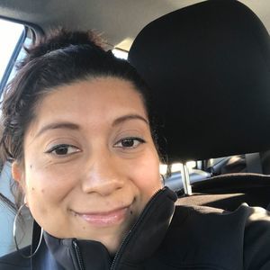 Meet your Posher, Gloria